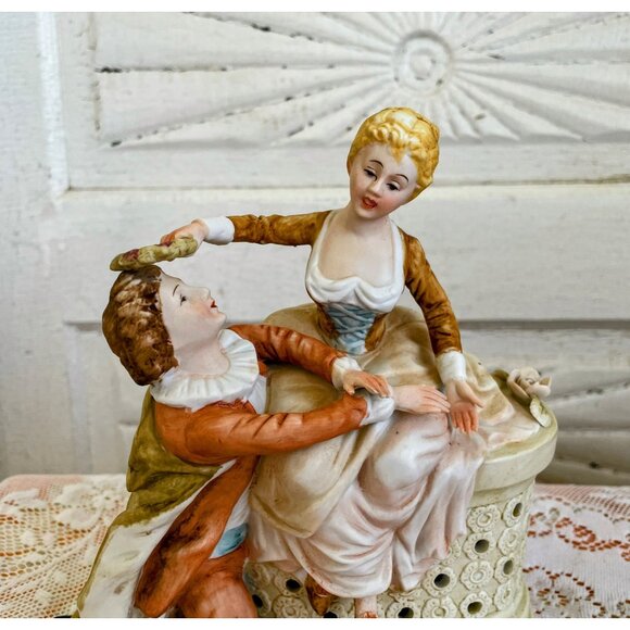 Vintage 1950s Lenwile Ardalt Victorian Couple Bisque/Porcelain Figurine Lamp - Picture 10 of 14
